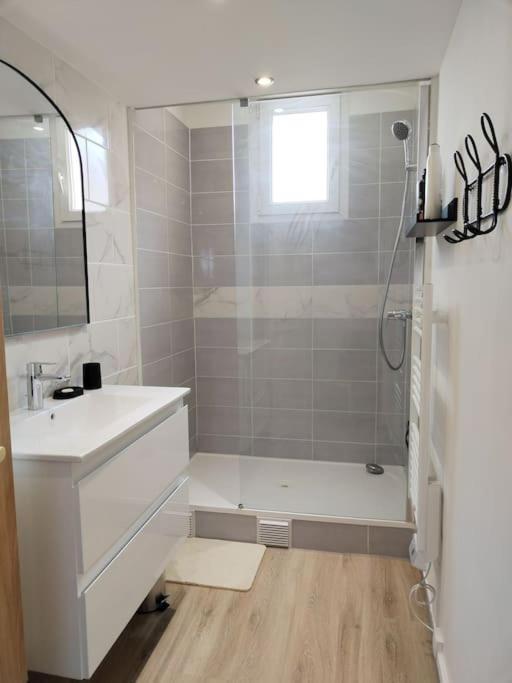 Massilia Calling Appartement Marseille Proche Metro Climatise Bien Decore Exterior photo